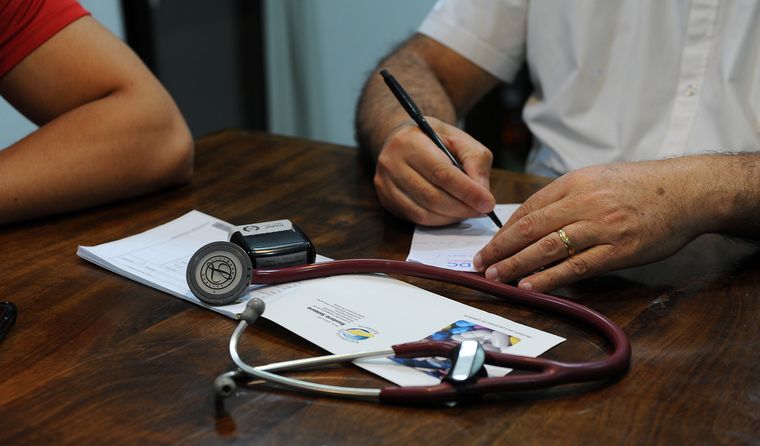 Más de 740 mil argentinos perdieron la cobertura de salud en los últimos dos años y ahora dependen del sistema público