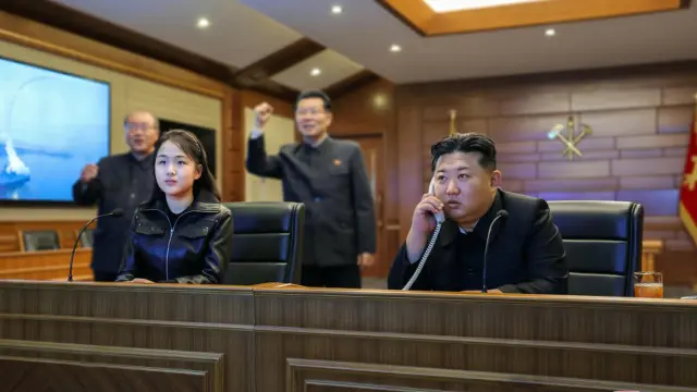 Corea del Norte automatiza la represalia nuclear: misiles se lanzarán sin orden humana si matan a Kim Jong-un
