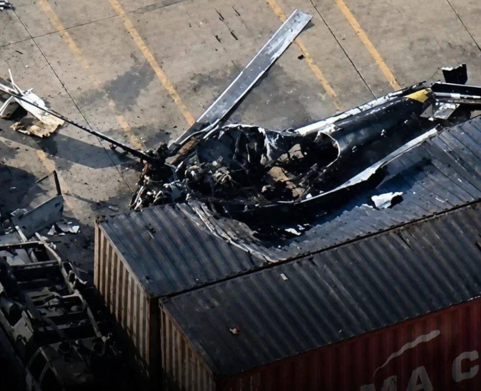 Tres fallecidos y un herido en el desplome de un helicóptero de noticias en Los Ángeles